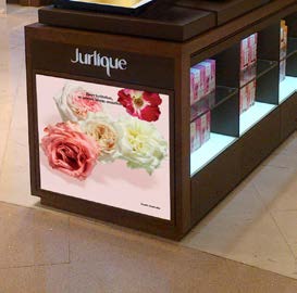 Folio-Jurlique_Page_02_Image_0006